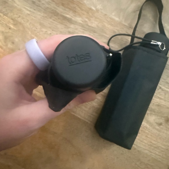 Black Compact Totes Umbrella, set of 2 - Picture 2 of 2